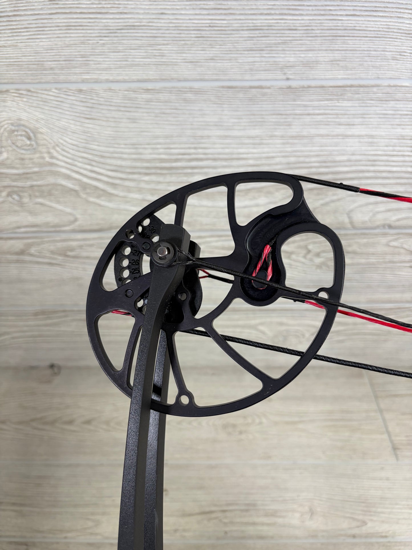 Used Hoyt Ignite Left Hand Package