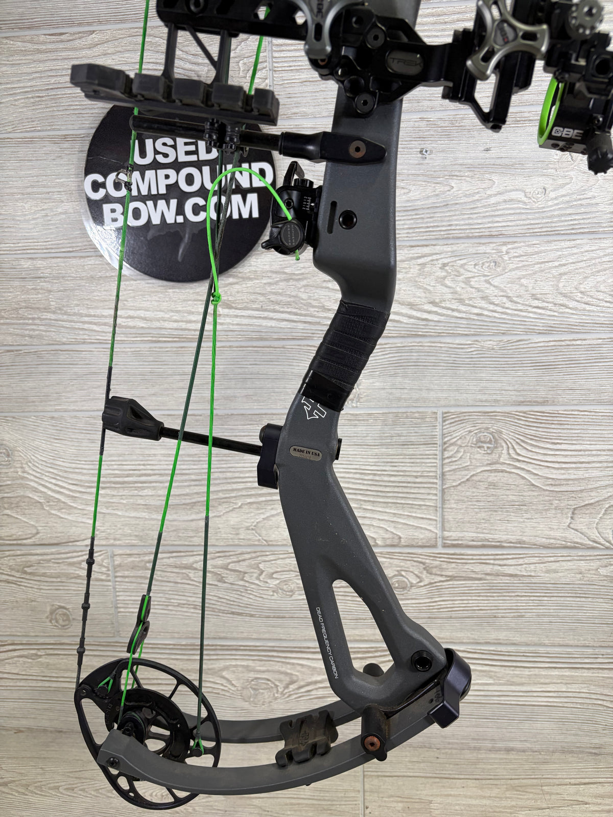 Used PSE Carbon Levitate Right Hand EC2 Cam Nock On Edition Charcoal