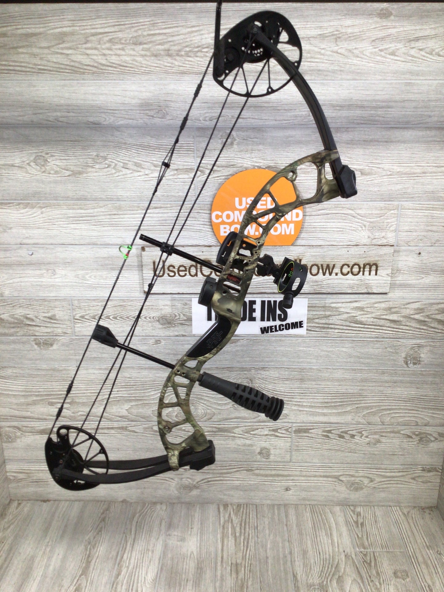 USED PSE UPRISING LEFT HANDED PACKAGE MOSSY OAK