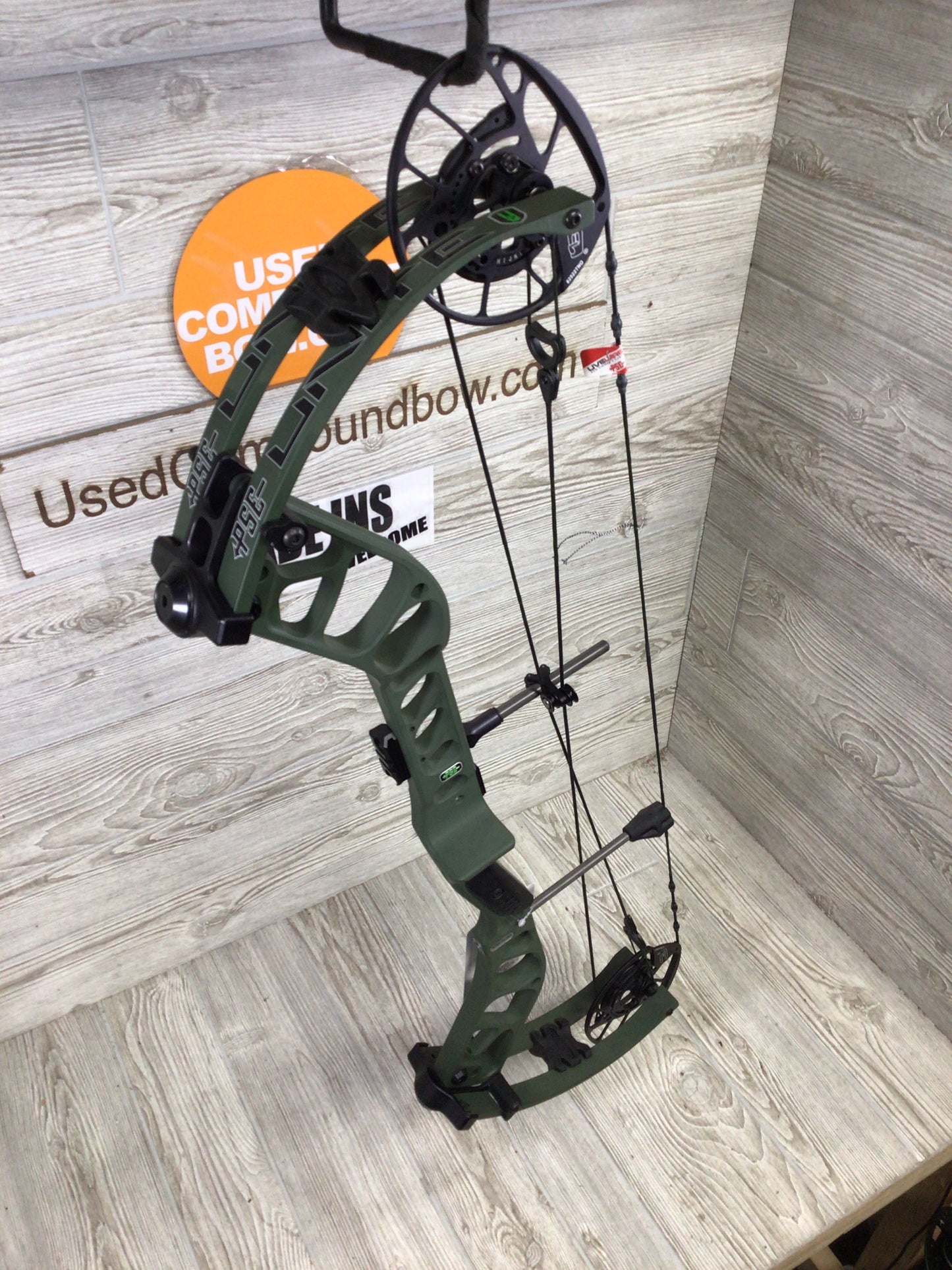 PSE Unite EC2 Right Handed 60-70# OD Green 25.5-31"