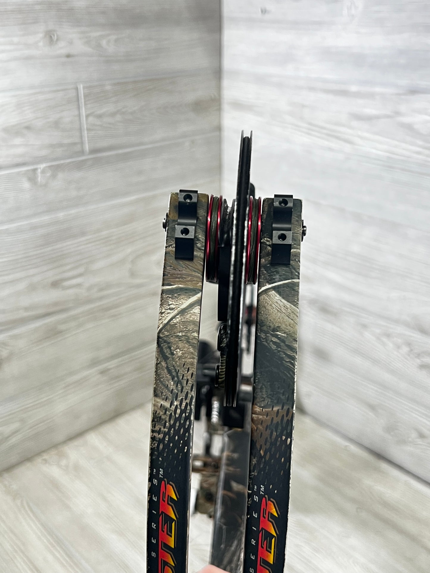 Used Mathews "McPherson Series" Monster 6.0 LH hunt package 70# 29"