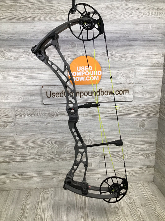 Used Bowtech Solution SS RH 60-70# Smoke Gray