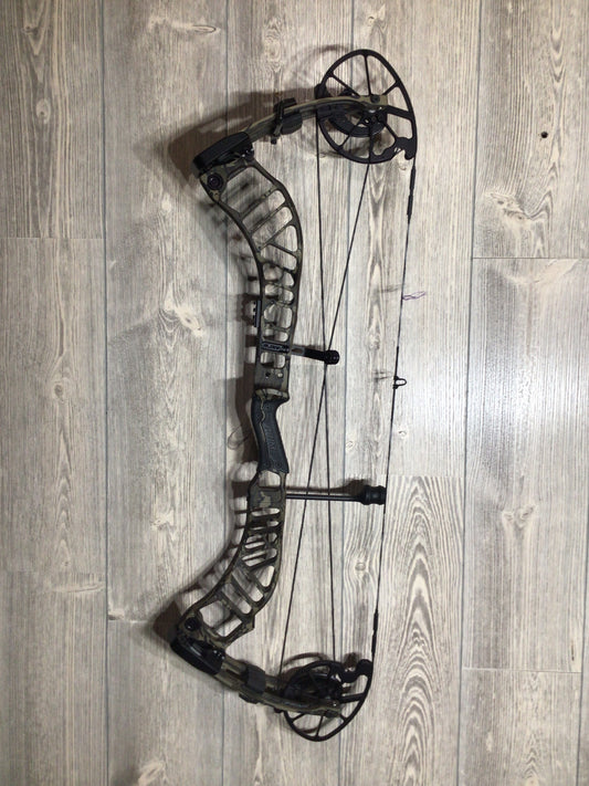 Used Prime RVX+ 32 Right Handed 70lbs Bottomland