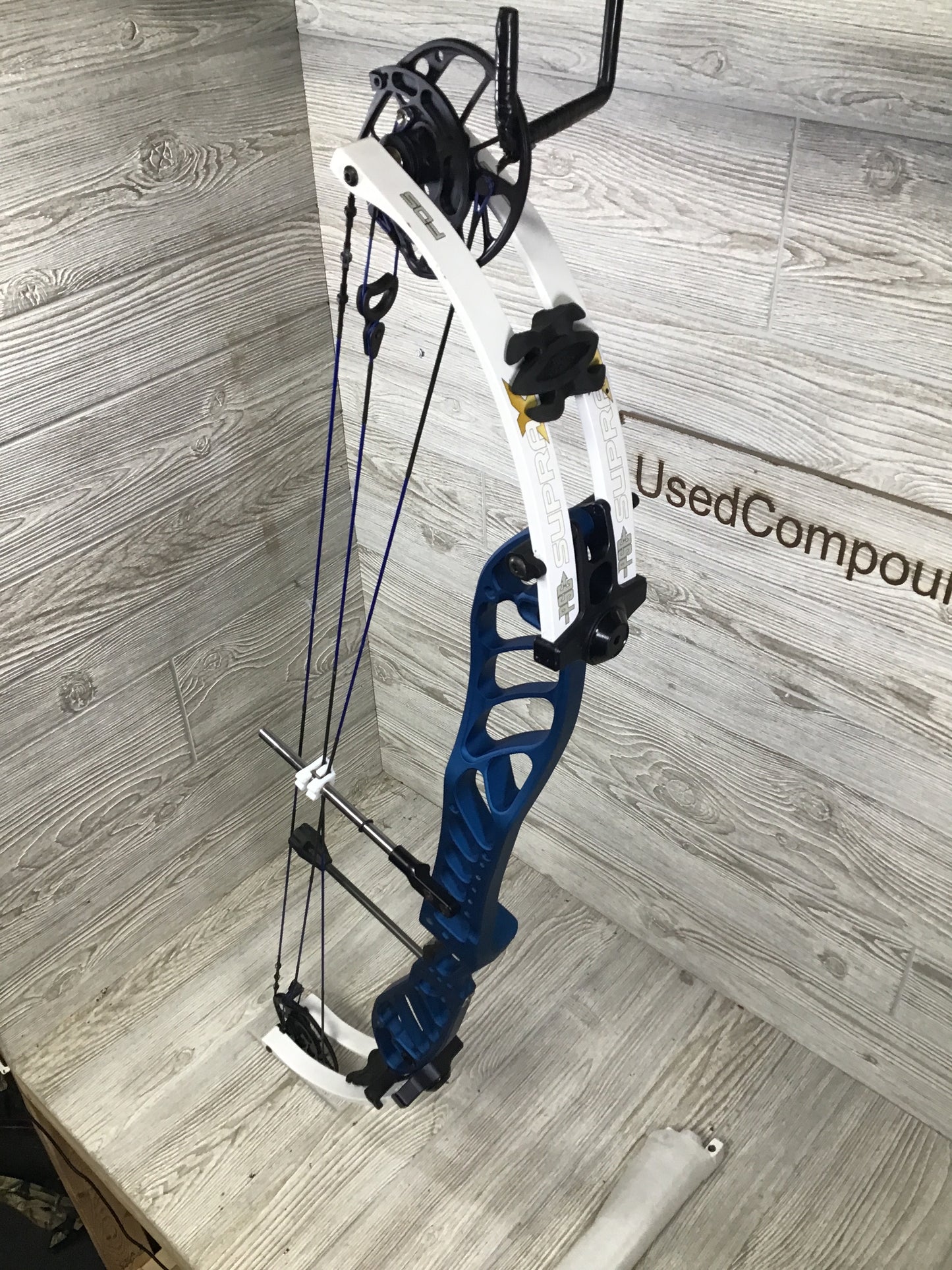 PSE Supra X 40 EM2 Blue 50-60# with extra set of 40-50#