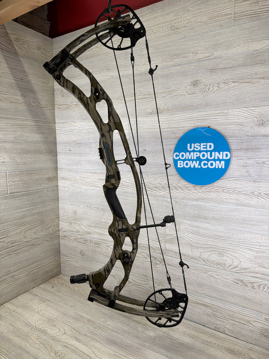 Hoyt RX-9 Ultra 30.5" 70lb Mossy Oak Bottomland Right Hand Bow