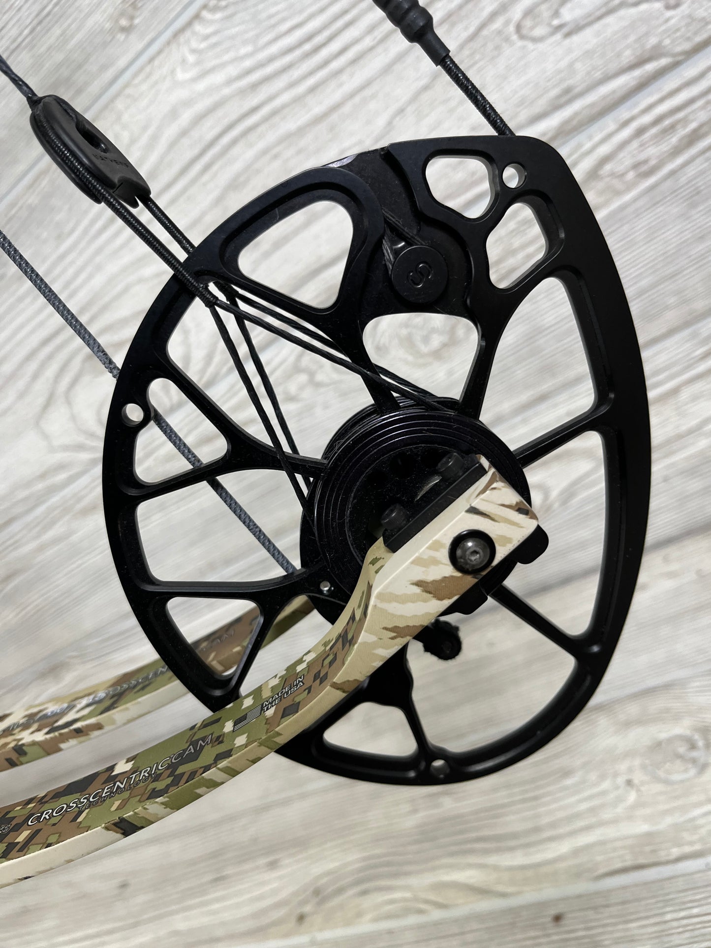 Used Mathews Traverse Right Handed 50-60lb Sub Alpine LOADED Package