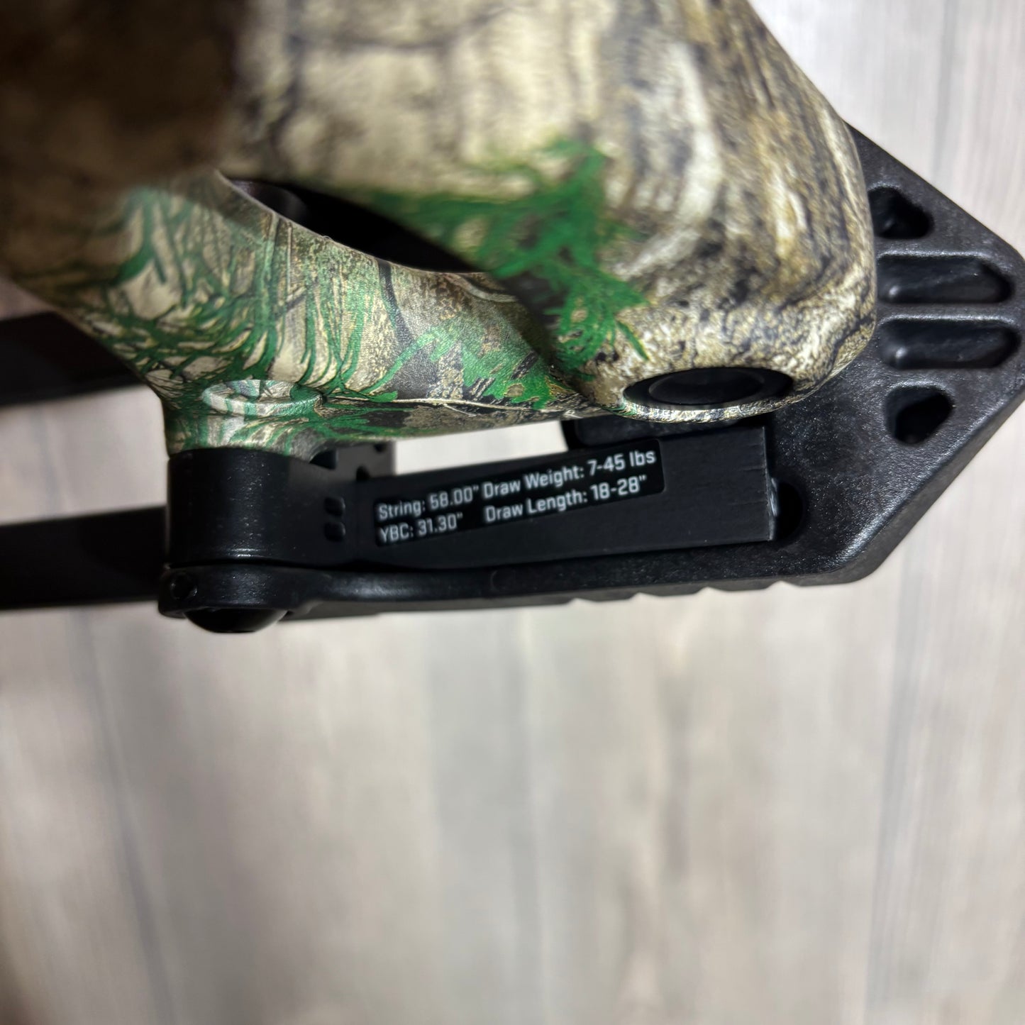 Hoyt Kobalt RH Realtree Bow 45#
