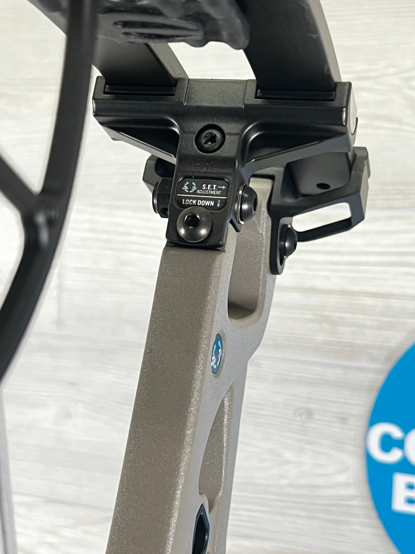 2023 Elite Era Carbon Right Handed Sienna Brown