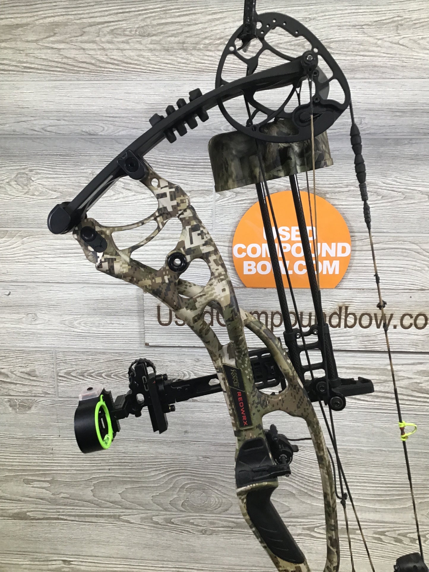 Used Hoyt Carbon RX-3 Turbo Subalpine 60-70# RH 29" Package