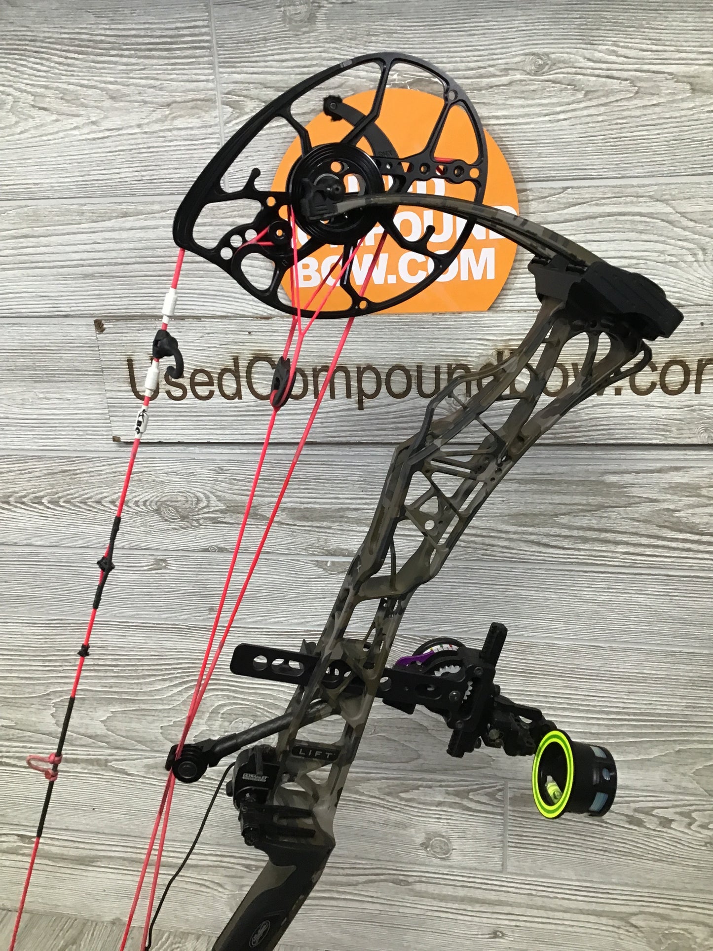 LOADED!! Used Mathews LIFT X 29.5 Left Hand Bottomland PKG