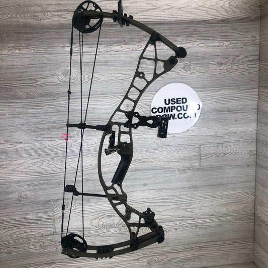 Hoyt Eclipse Right Handed Wilderness Green package 25.5" 40-50#