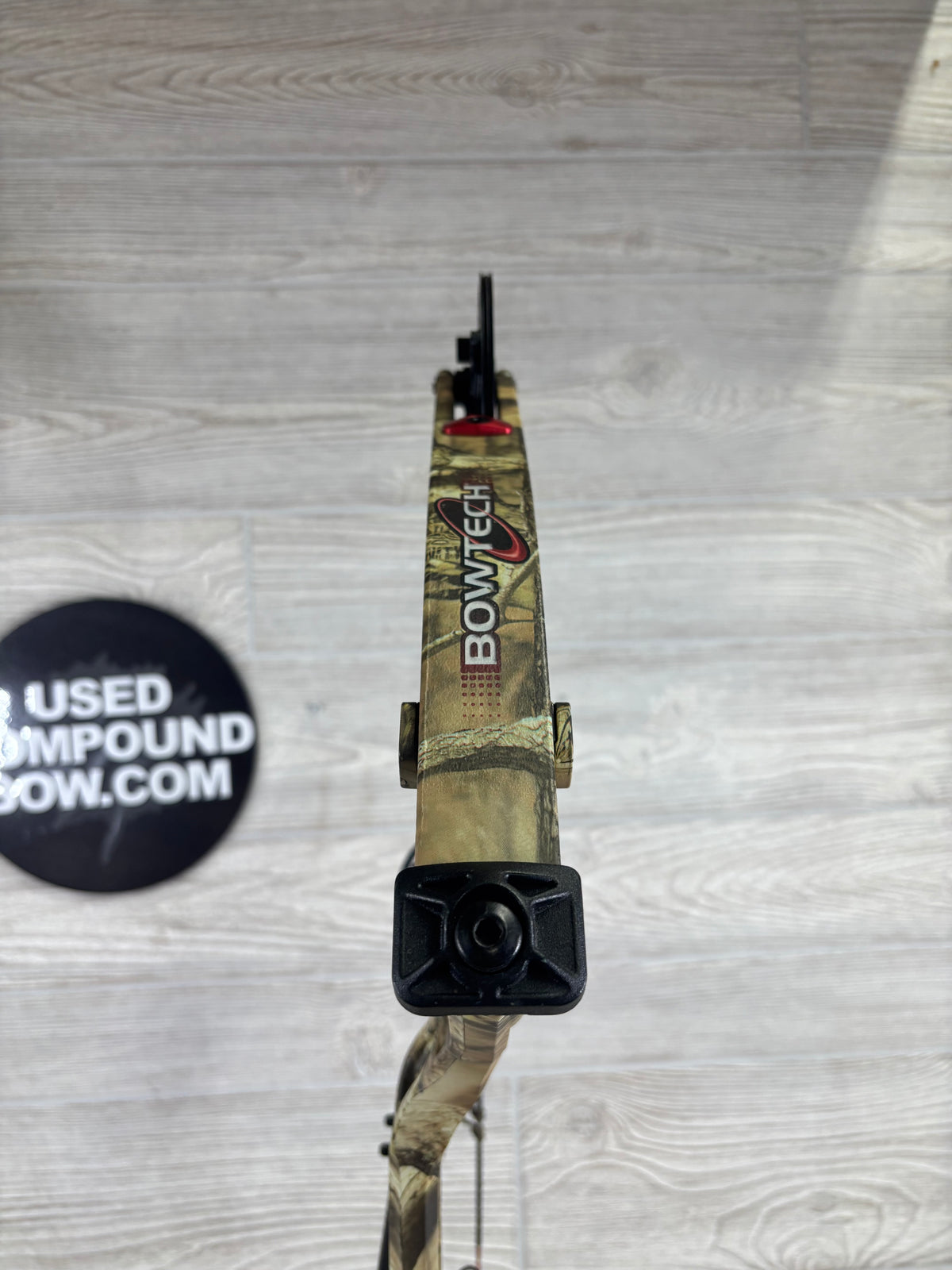 Bowtech Fuel Right Hand 18-30" 30-70lbs Camo