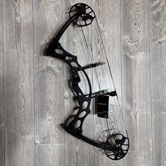 Hoyt Kobalt RH Black Bow 45#