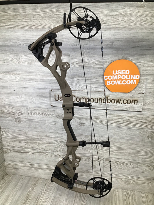 Bowtech Carbon One 60-70# Right Handed Flat Dark Earth BRAND NEW W/WARRANTY