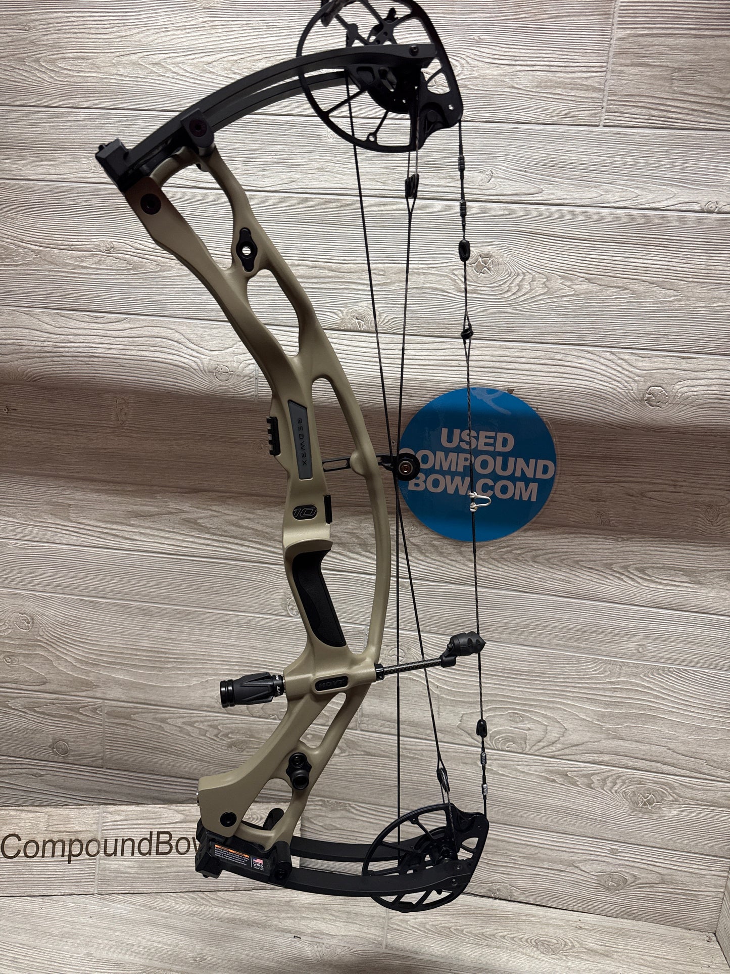 Hoyt RX-10 RH Sanstorm with topo tan inlay limbs 65-75 lbs