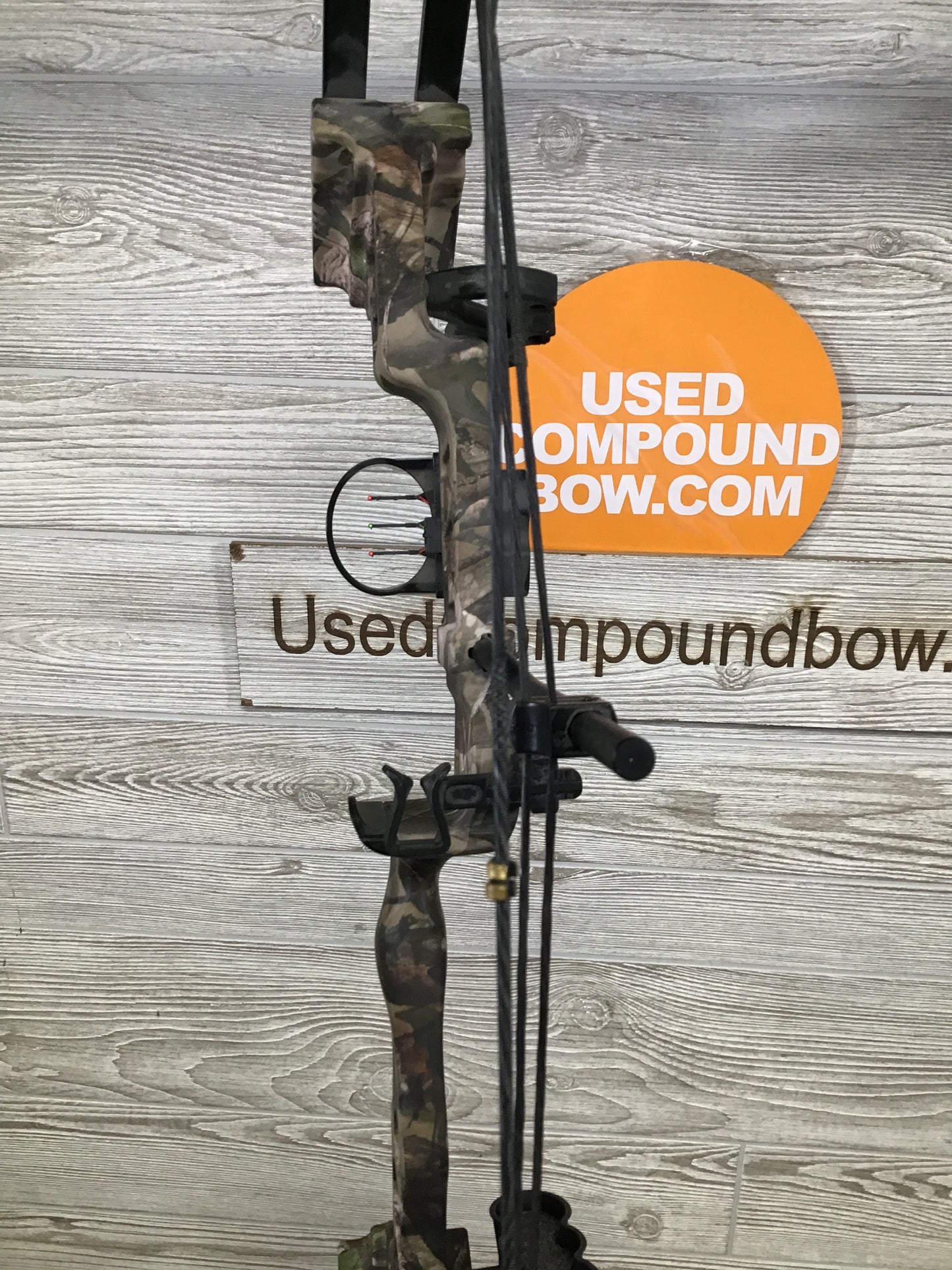 Used Barnett Vortex Hunter Bow Package
