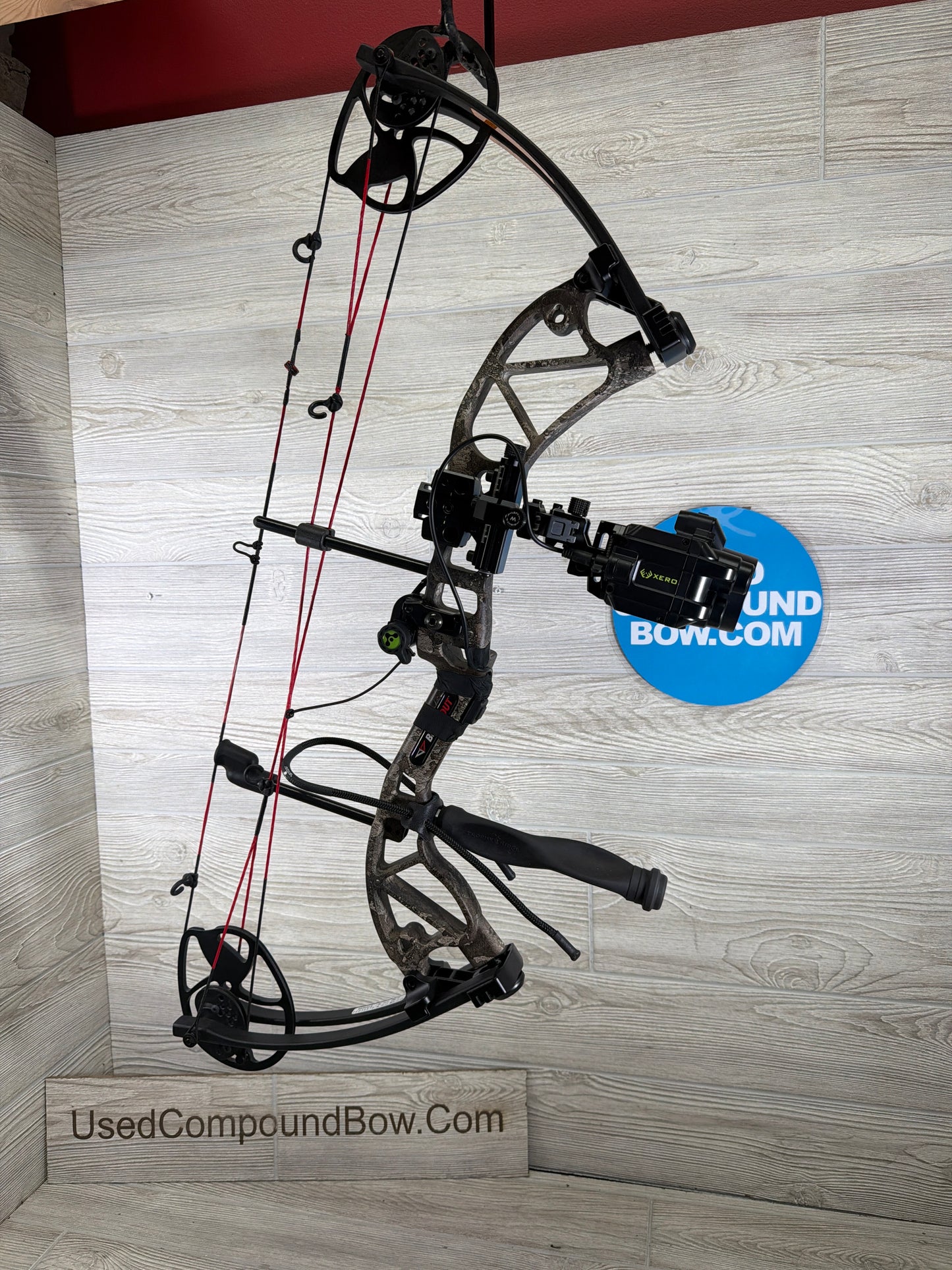 Used Blackout Intrigue XST 29" 70lb Bow/ Garmin A1i Pro