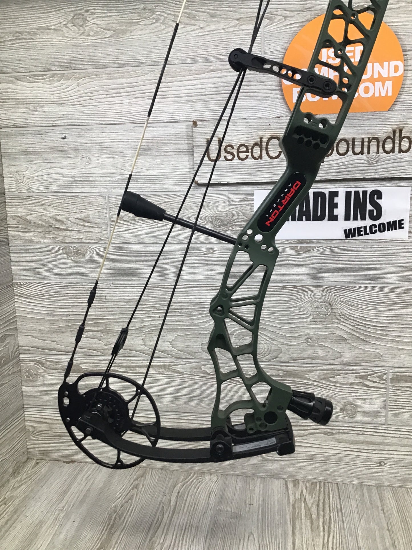 Darton Sequel 31 Right Handed 60-70# Green