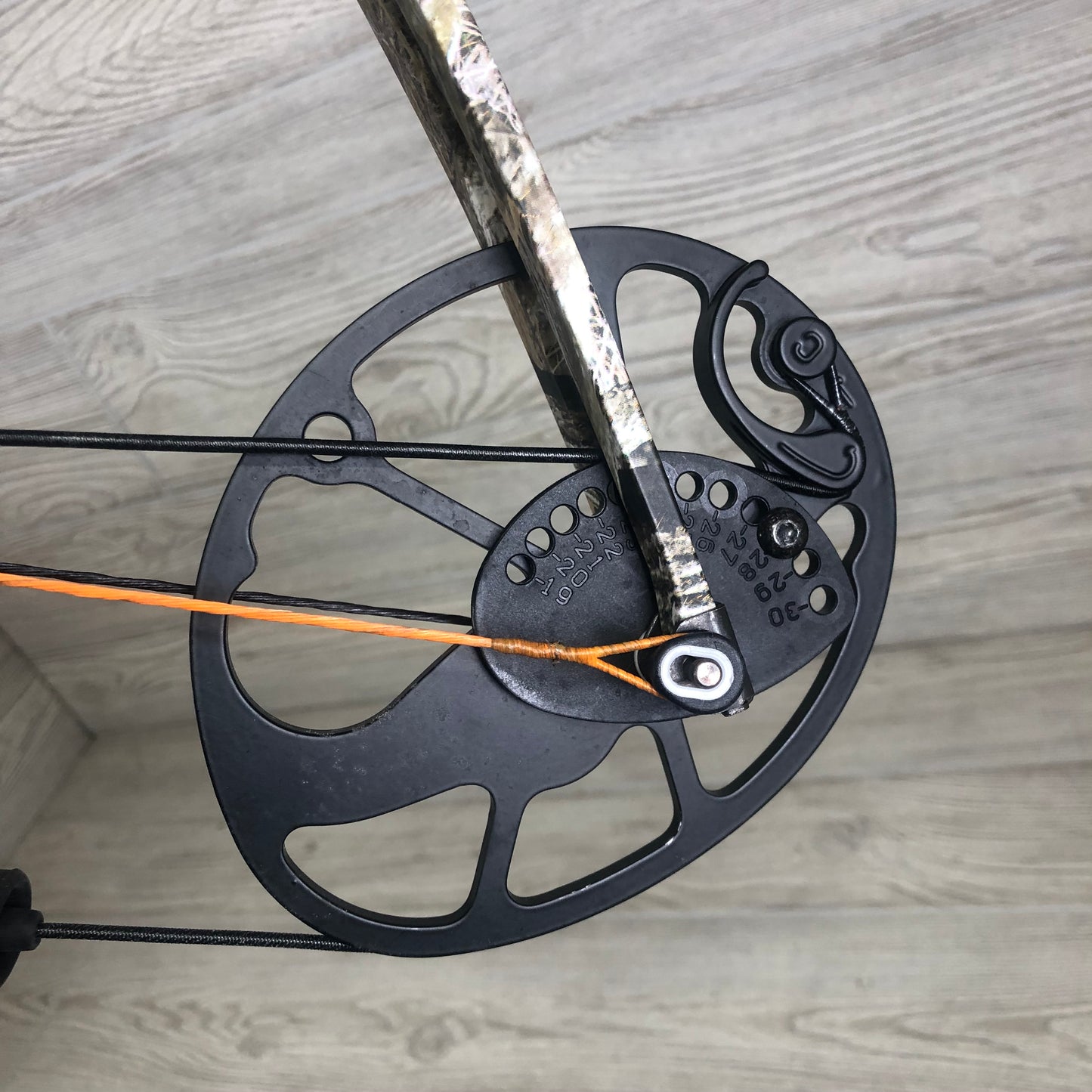 Mission Craze Right Handed Bow PKG - camo