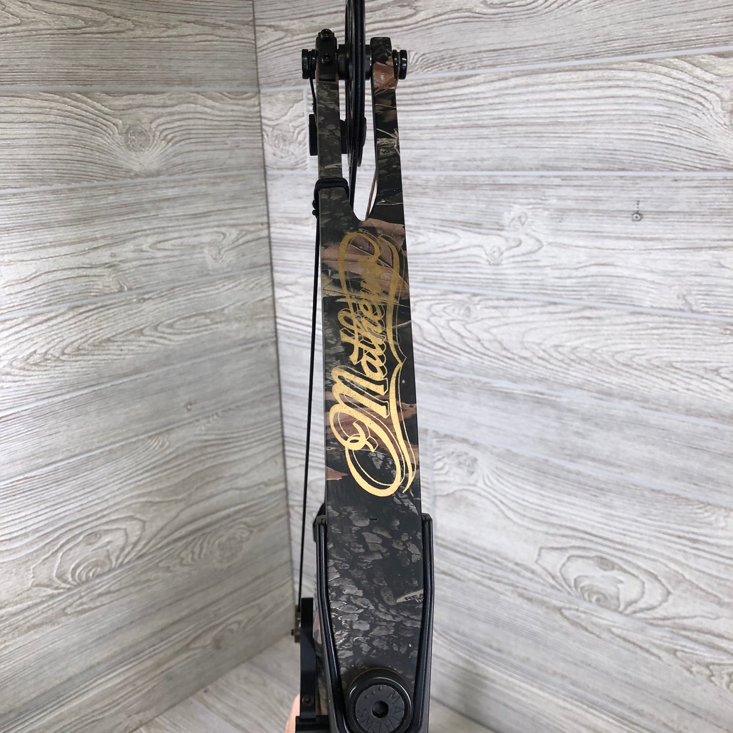 Mathews Outback 27" 60lb Right Handed Bow package