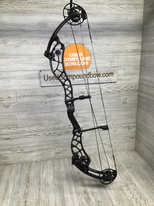 Used Bowtech Reckoning Gen 2 36 50-60# Right Hand Speedway Gray Med Cam