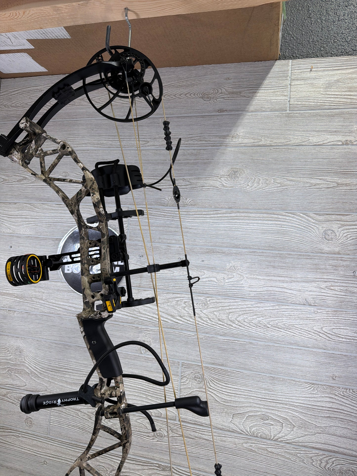 Bear Whitetail Legend XR 70# Right Hand Package