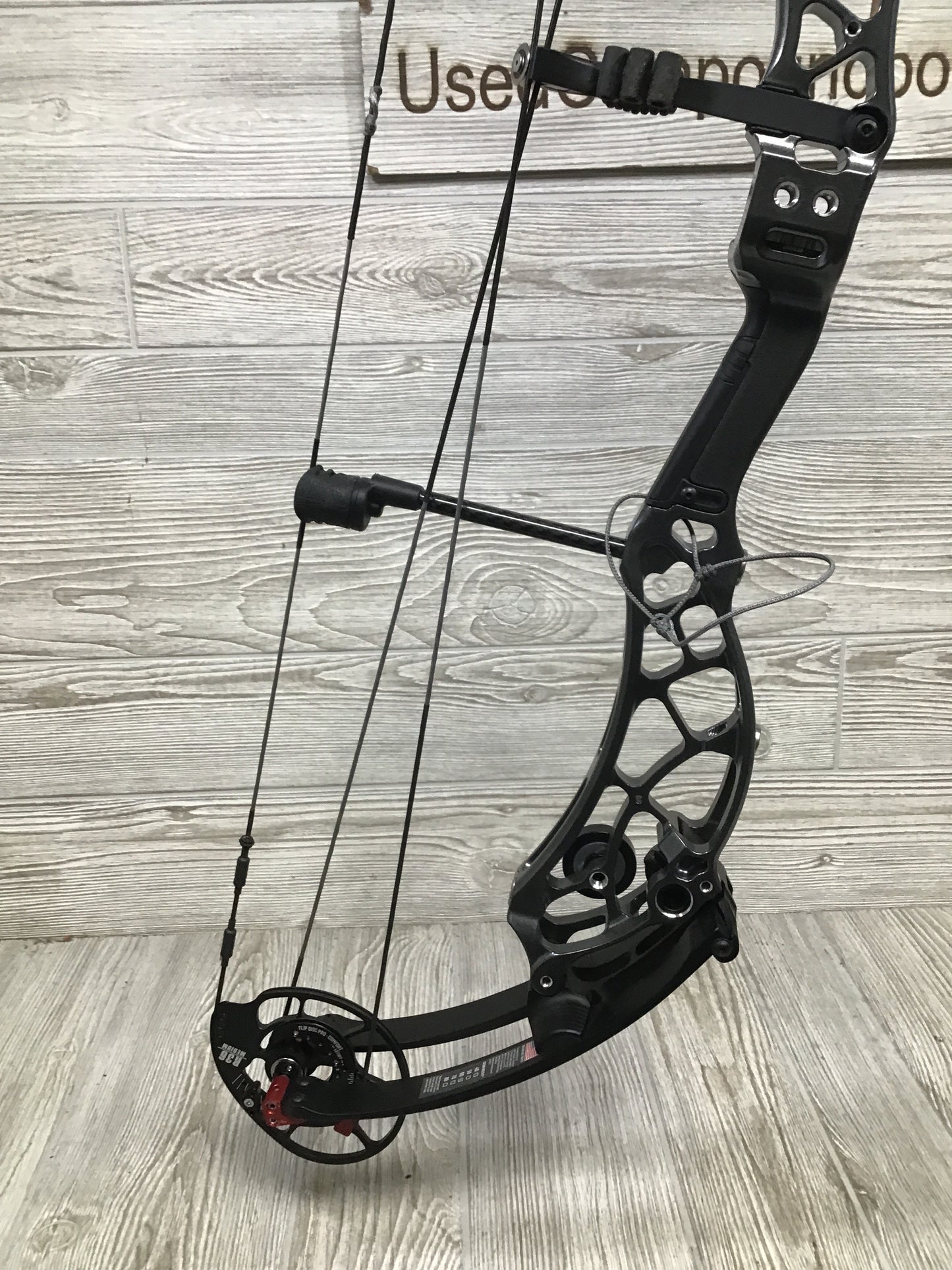 Used Bowtech Reckoning Gen 2 36 50-60# Right Hand Speedway Gray Med Cam
