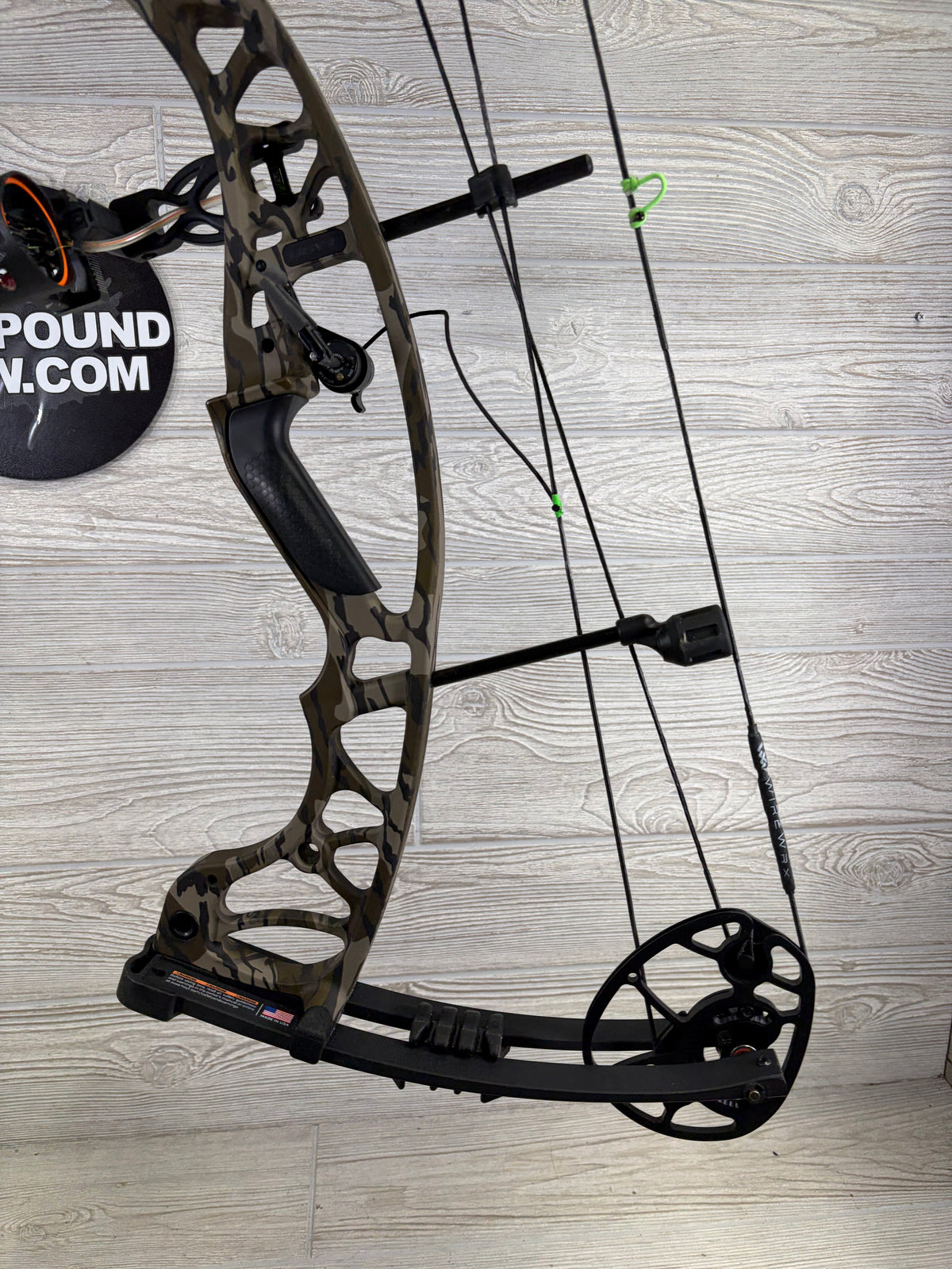 Used Hoyt Torrex Package RH Camo 60-70lbs 26-30" Draw