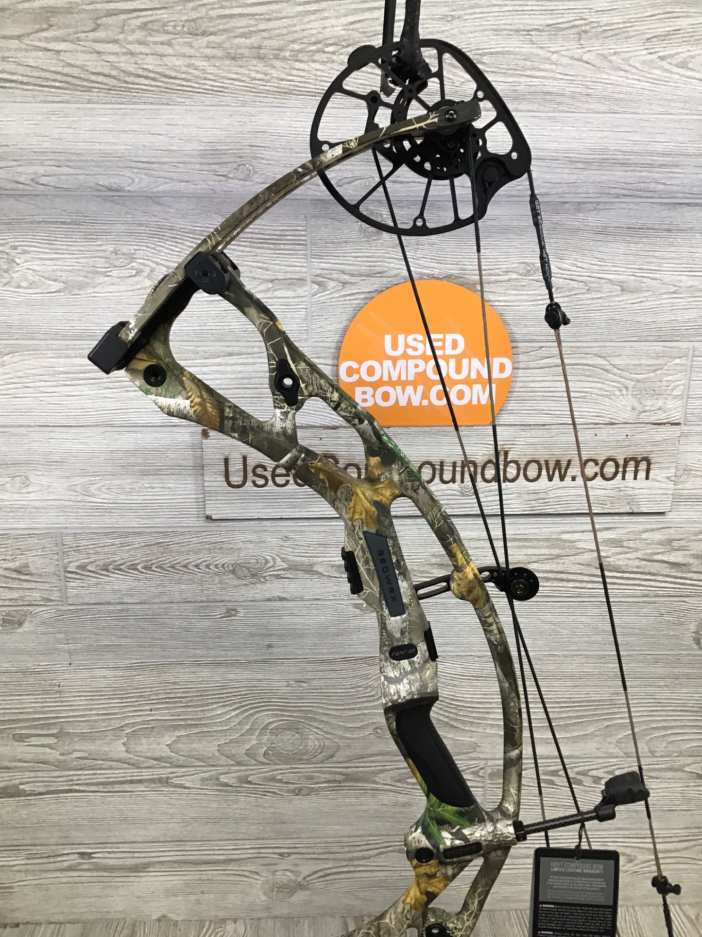 New Hoyt RX-8 Right Handed Realtree Edge 50-60lbs 28.5-30"