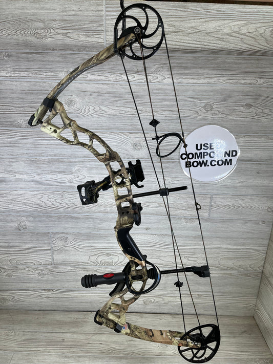 Diamond Outlaw Camo Right Handed Package 60-70#