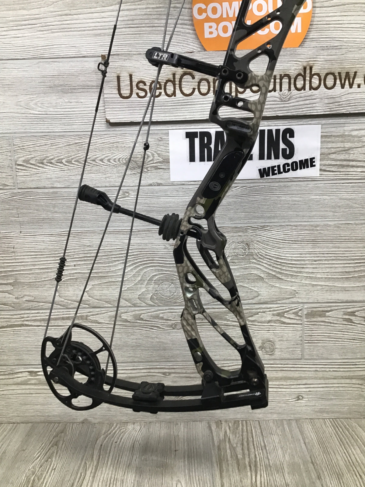 Elite Kure Camo Right Hand 60-70lbs
