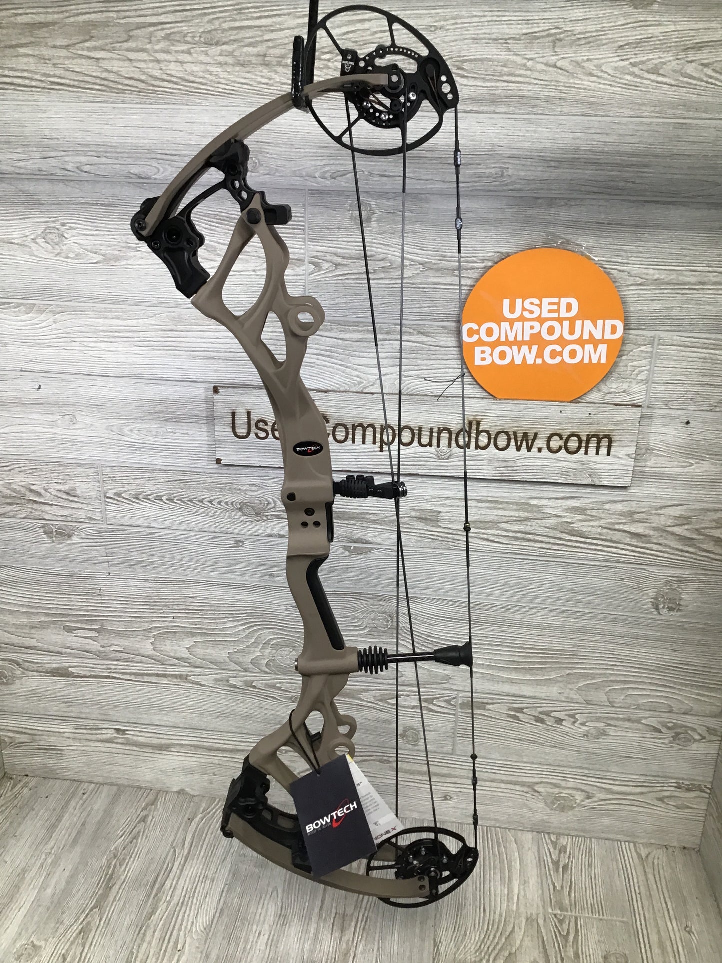 Bowtech Carbon One X 60-70# RH Flat Dark Earth