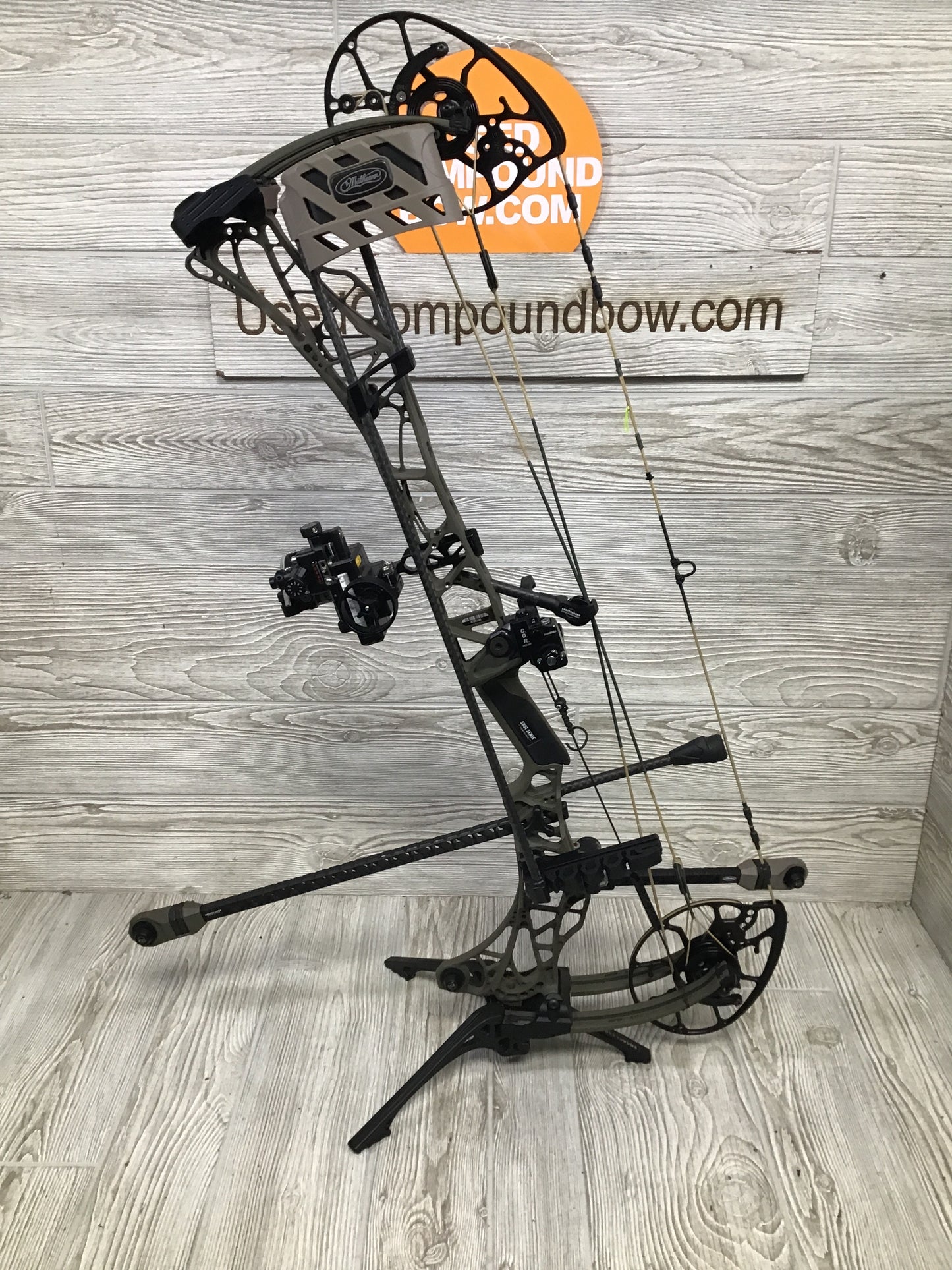 Used Mathews LIFT X 29.5 Left Hand Green Ambush LOADED package
