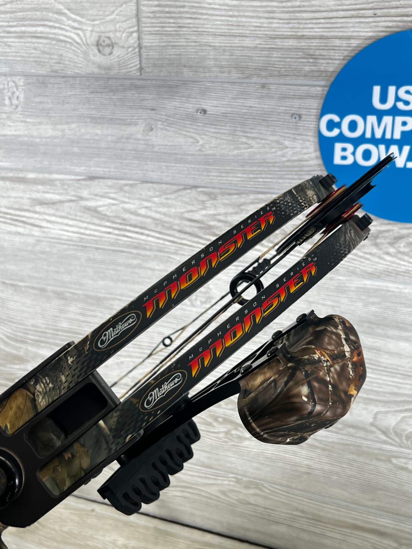 Used Mathews "McPherson Series" Monster 6.0 LH hunt package 70# 29"