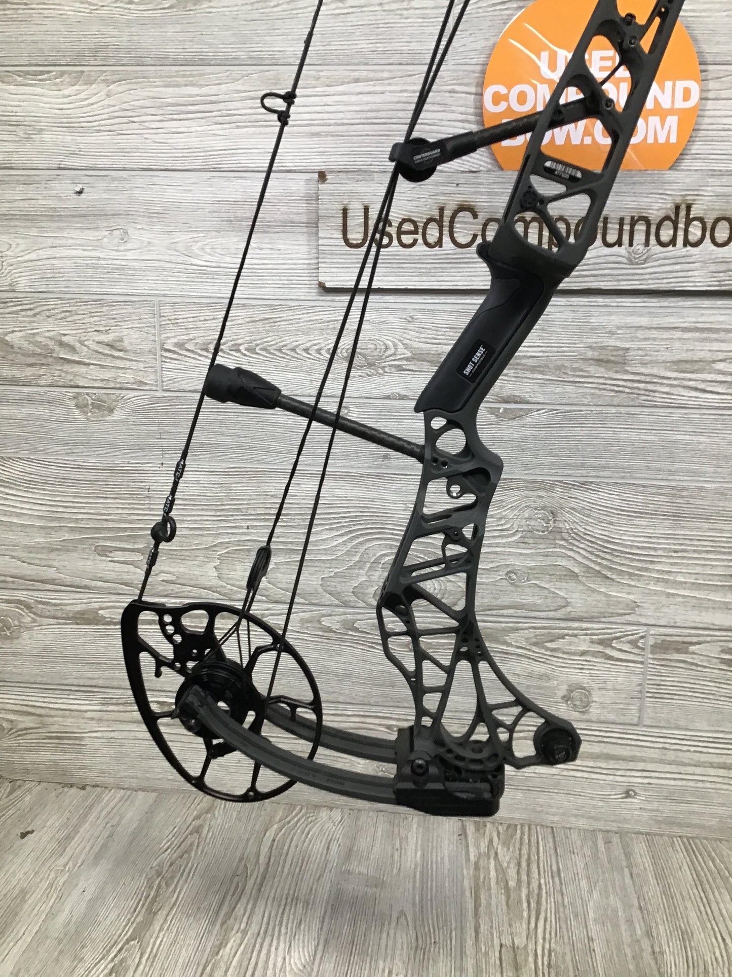 Used Mathews Lift X 29.5 Right Hand Shale 29/70
