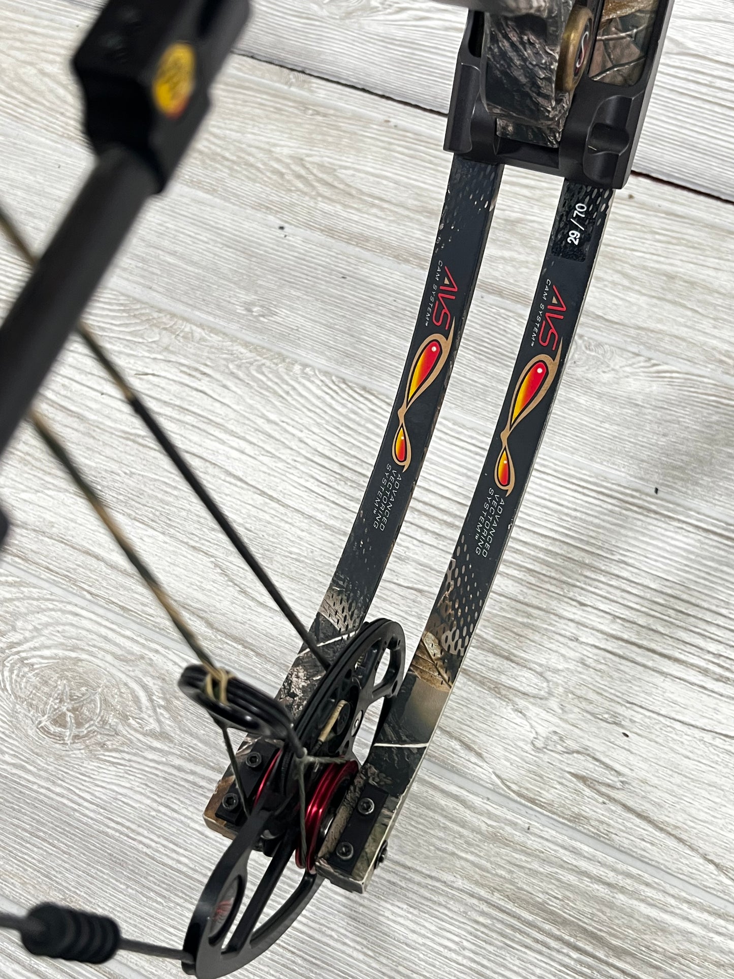 Used Mathews "McPherson Series" Monster 6.0 LH hunt package 70# 29"