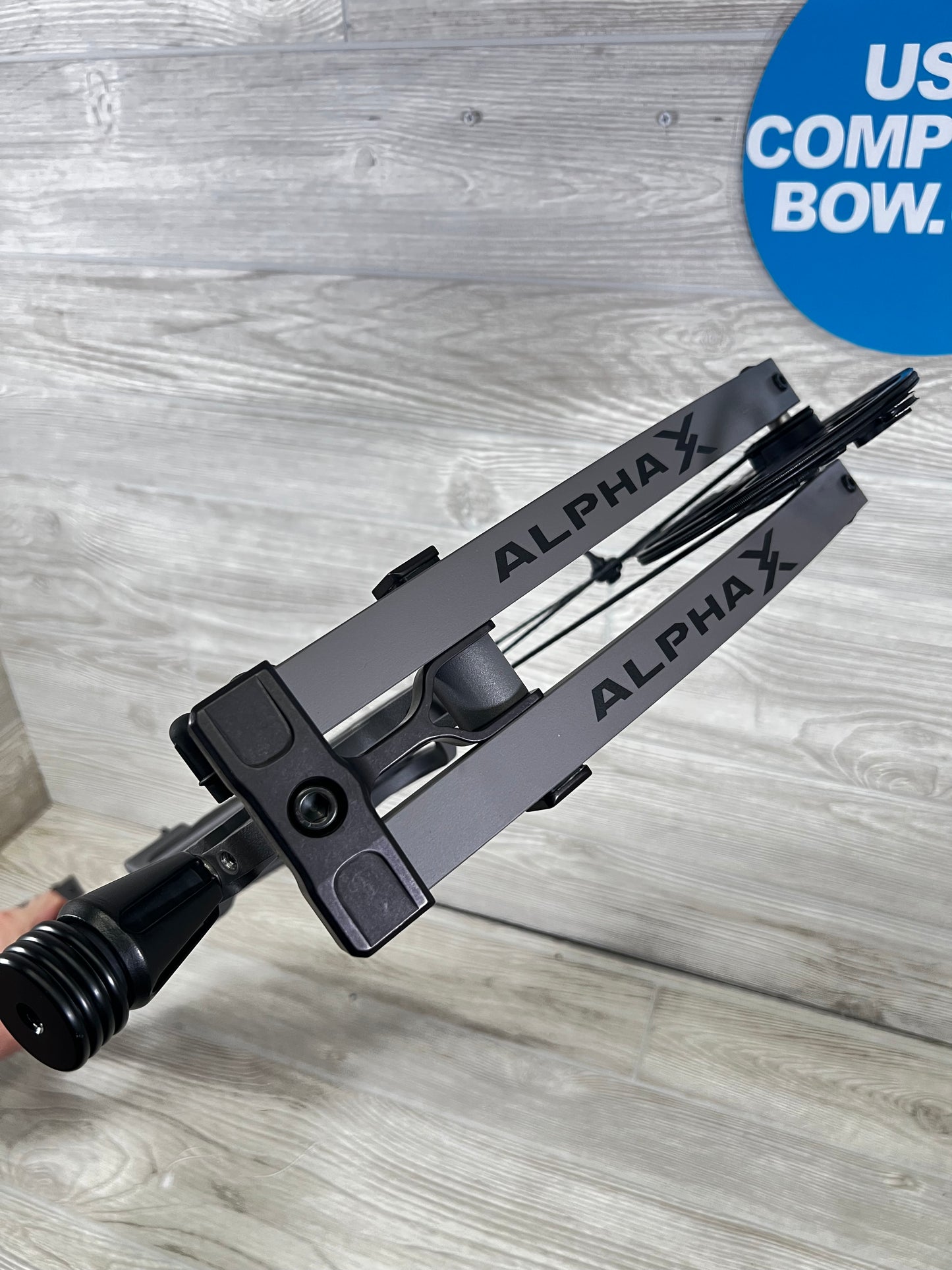 Used Hoyt Alpha X 30 Tombstone 60-70# 25" - 30" Right Hand