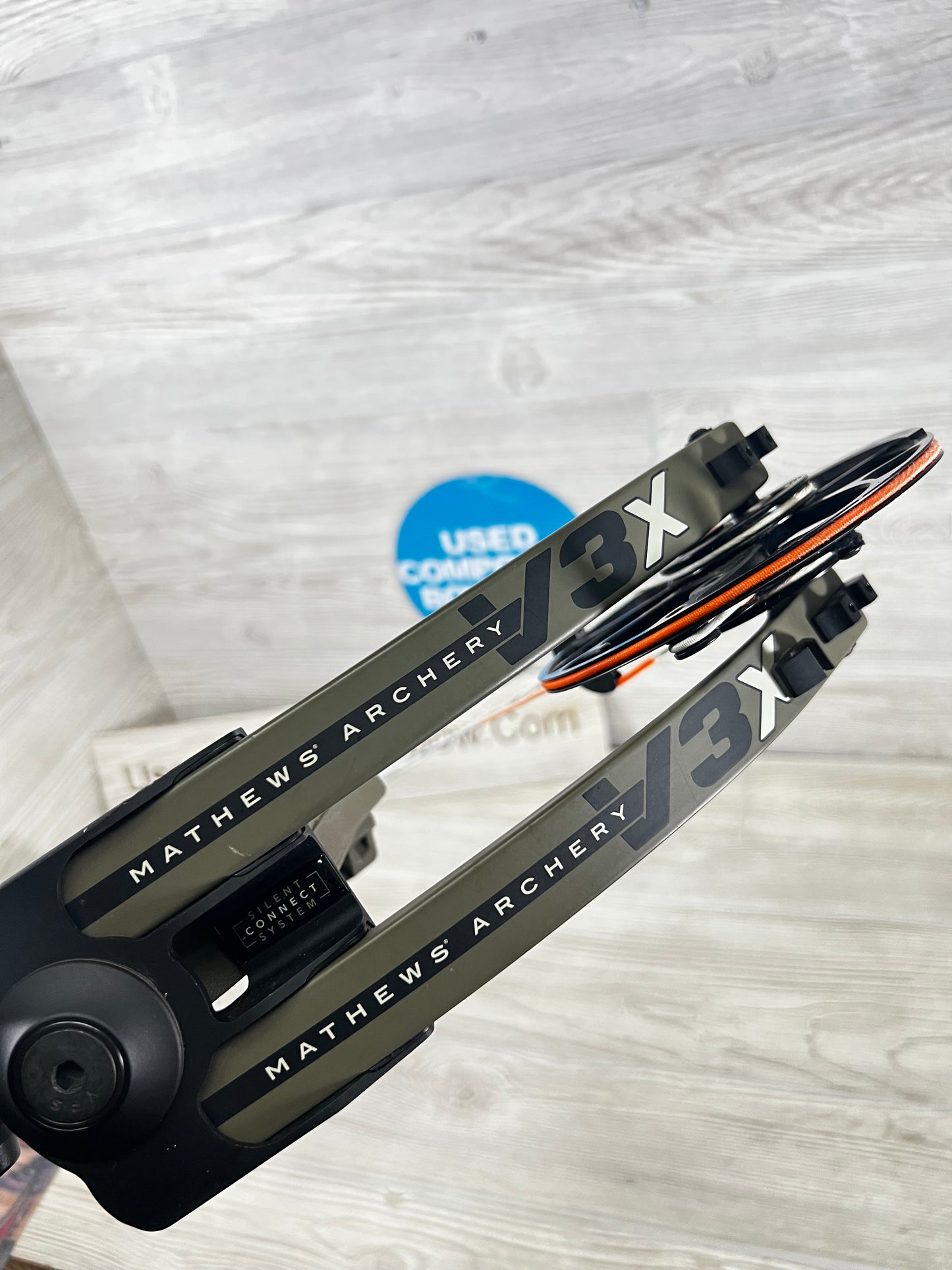 Used Mathews V3X 33 RH Ambush Green