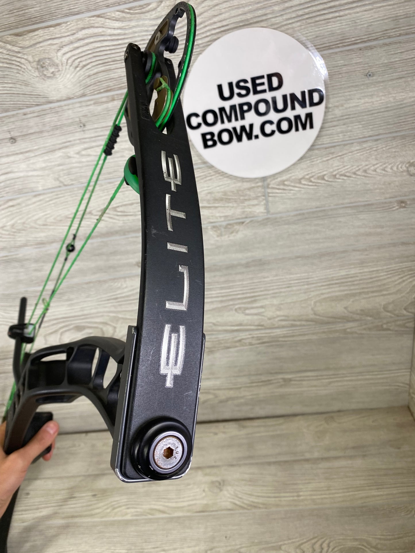 Elite Energy 35 70# RIGHT Handed BOW ONLY 29.5"