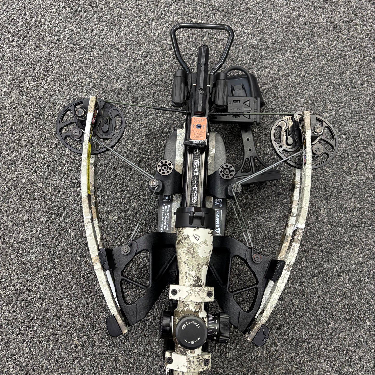 Used Tenpoint Flatline 460 Crossbow Package with Halo Soft Case and Axis Tripod