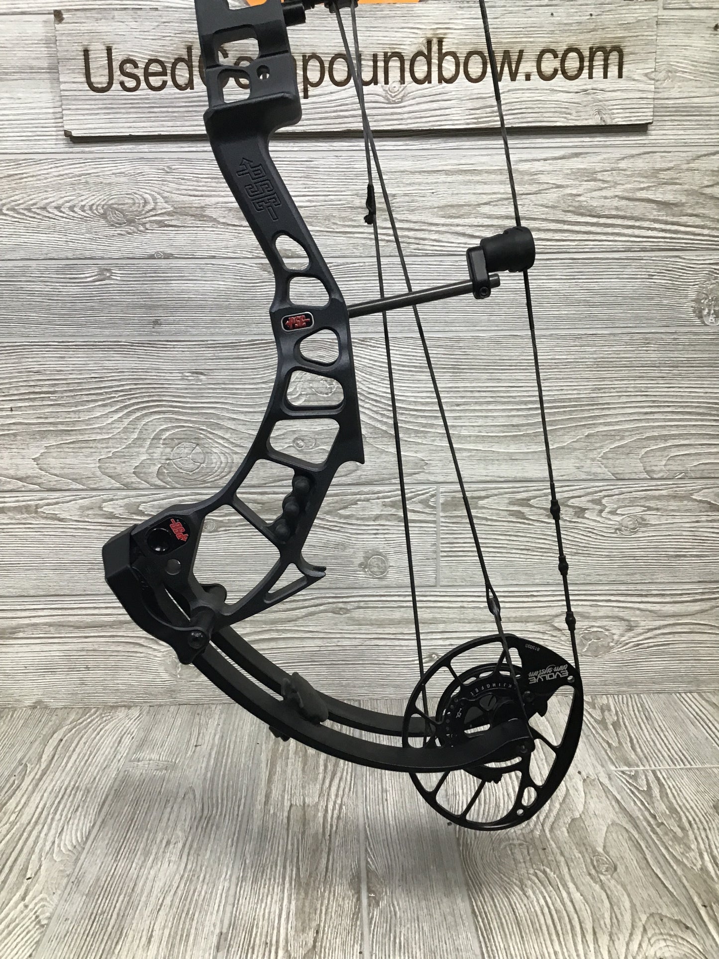 Used PSE Xpedite Right Handed 60-70# Gray
