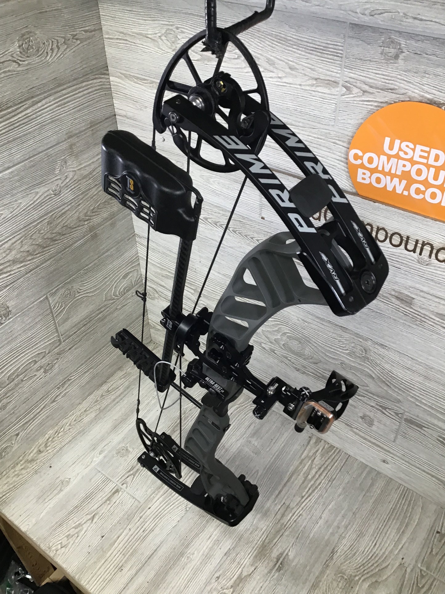 Used Prime RVX 32 Right Handed 70-80# Package