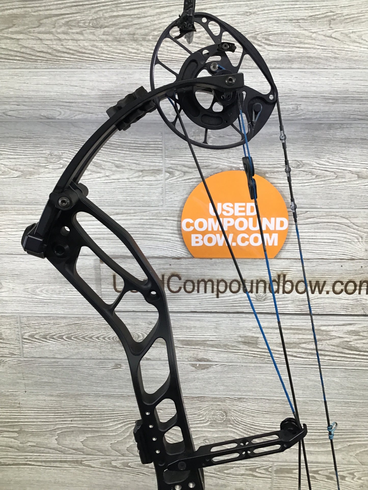 Used PSE Evolve DS 33 26-31.5"  70-80# LH Black Bow