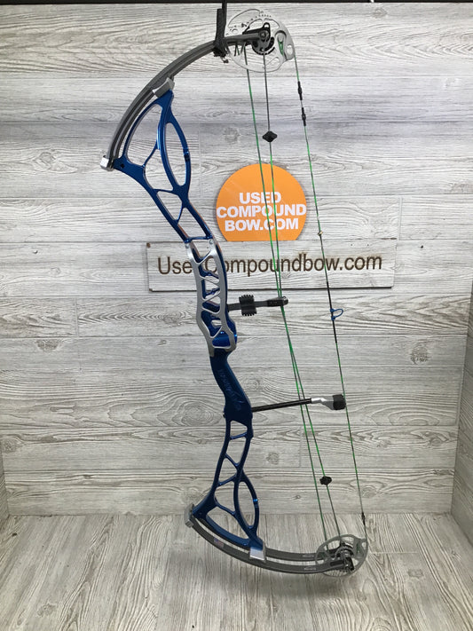 Used Bowtech Fanatic RH 50-60lb Blue Target bow (Read Description)