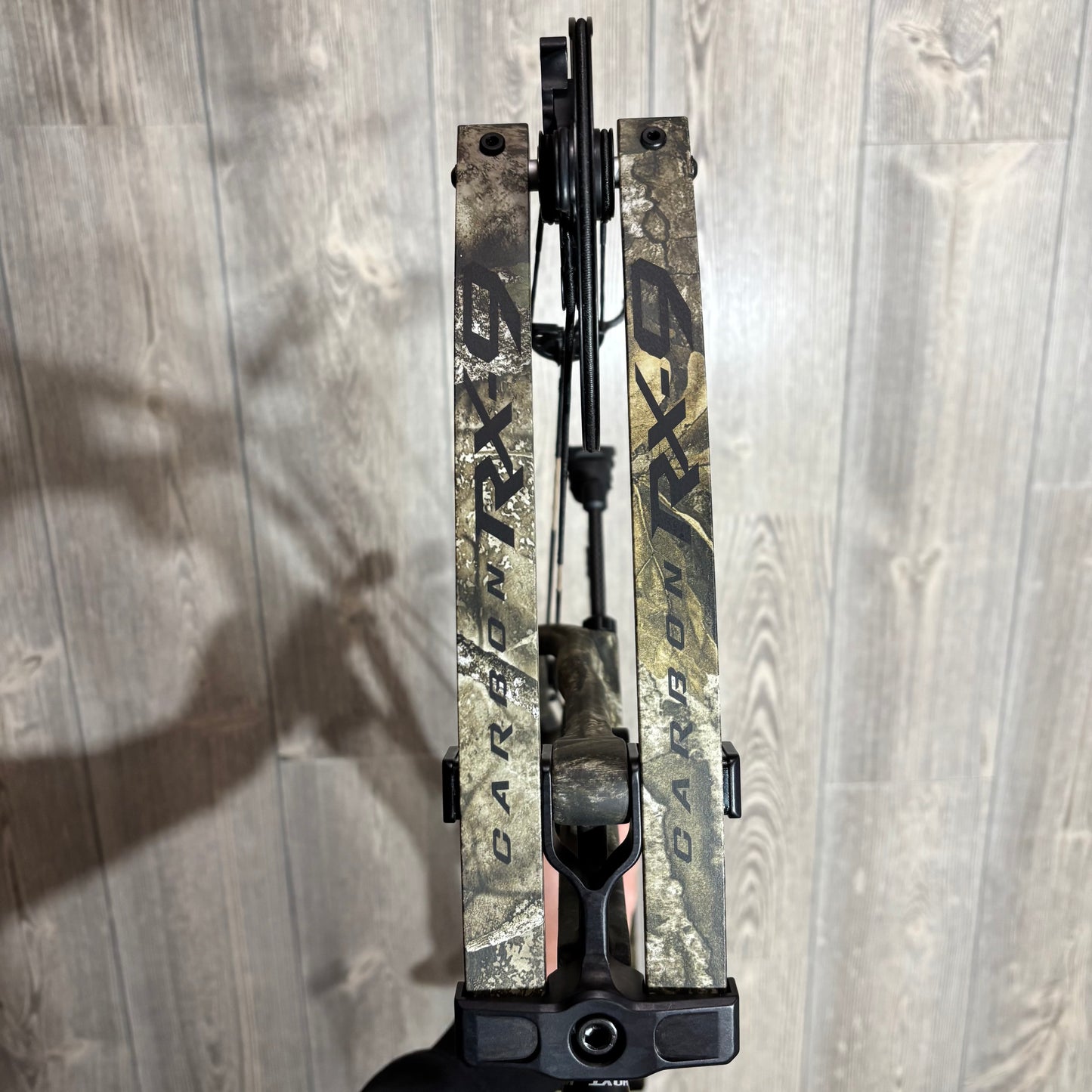 Used Hoyt RX-9 LH 70lb Realtree APX