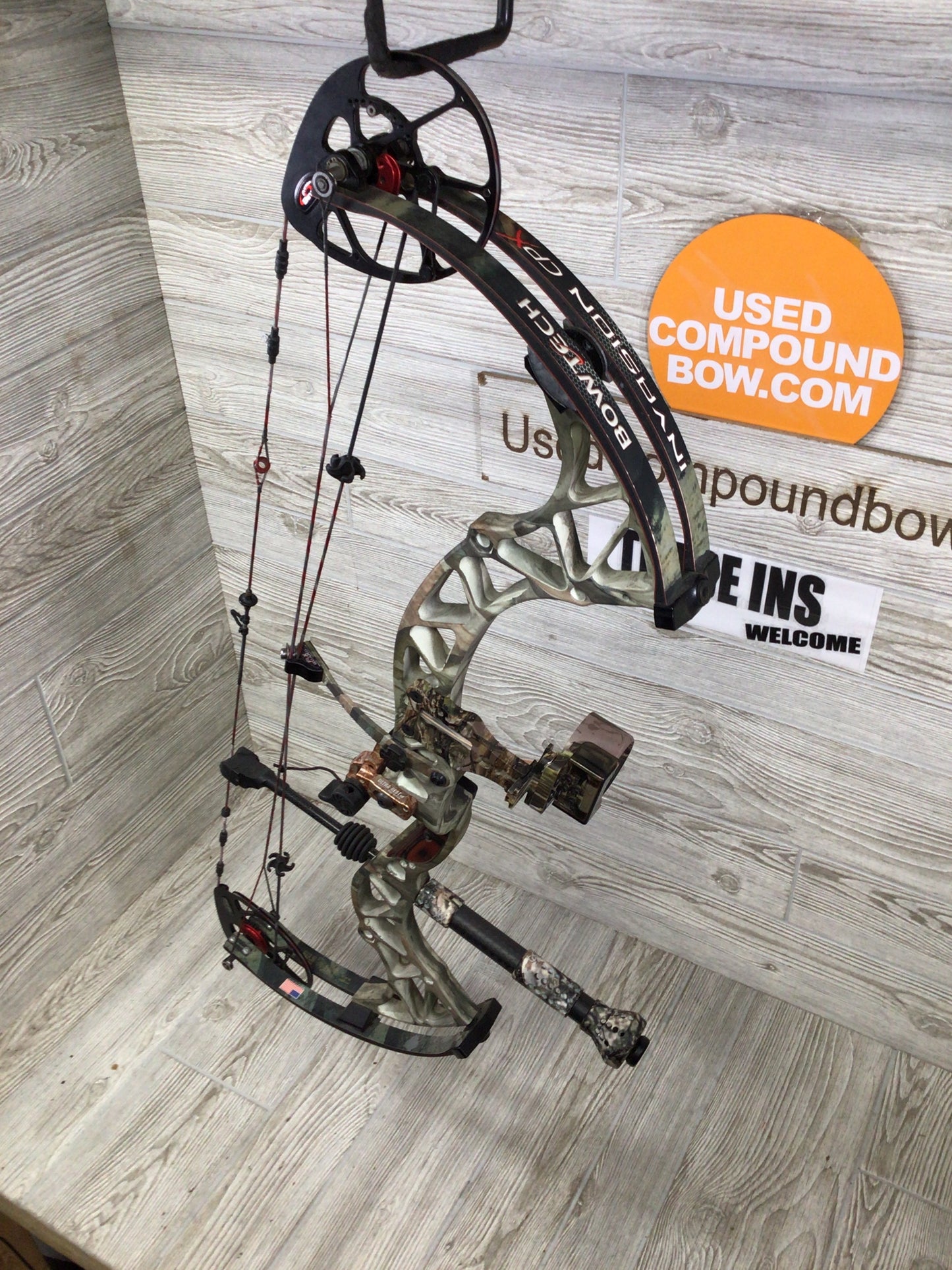 Used Bowtech Invasion 60-70# Right Handed Package