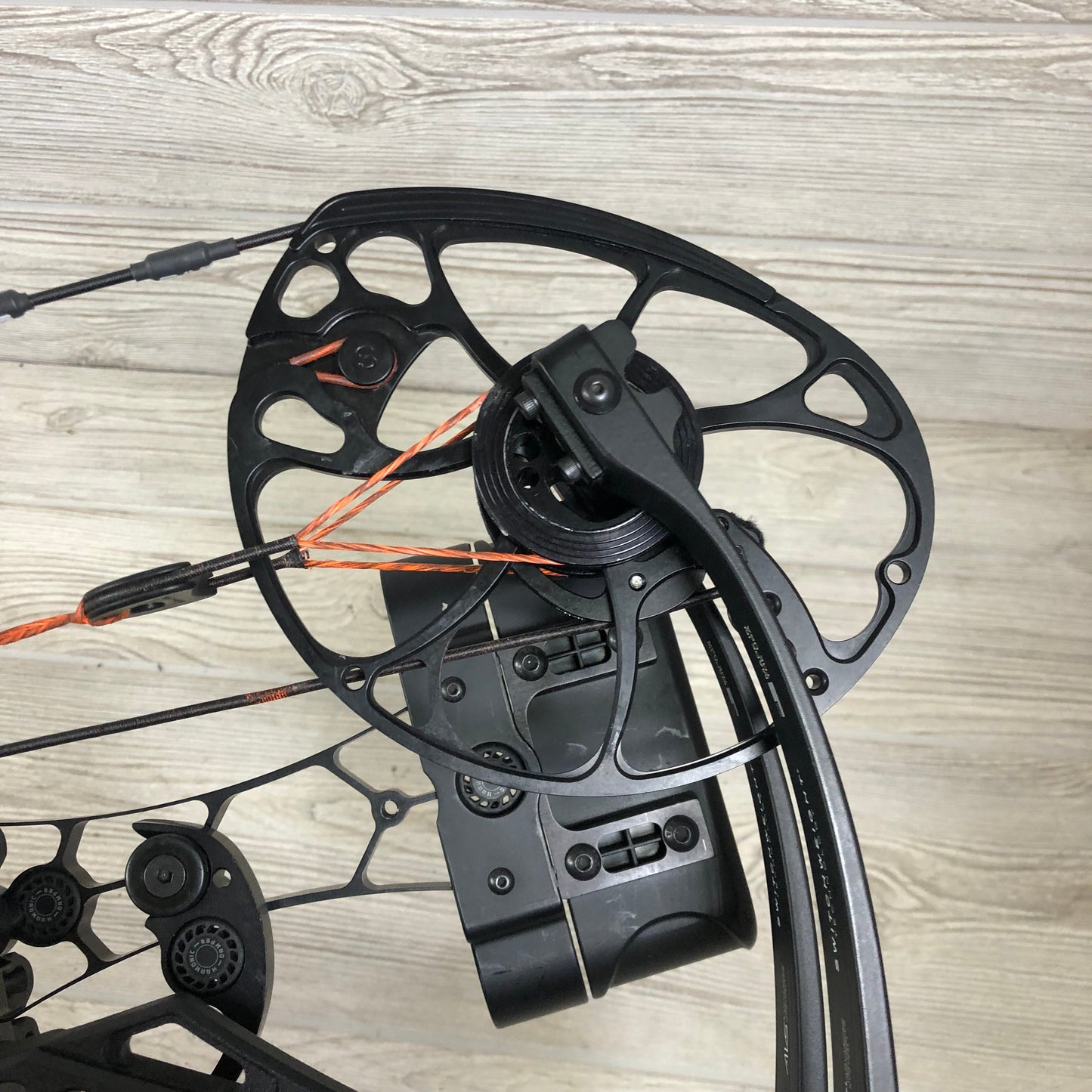 Used Mathews V3 31 Left Hand Black Package CF