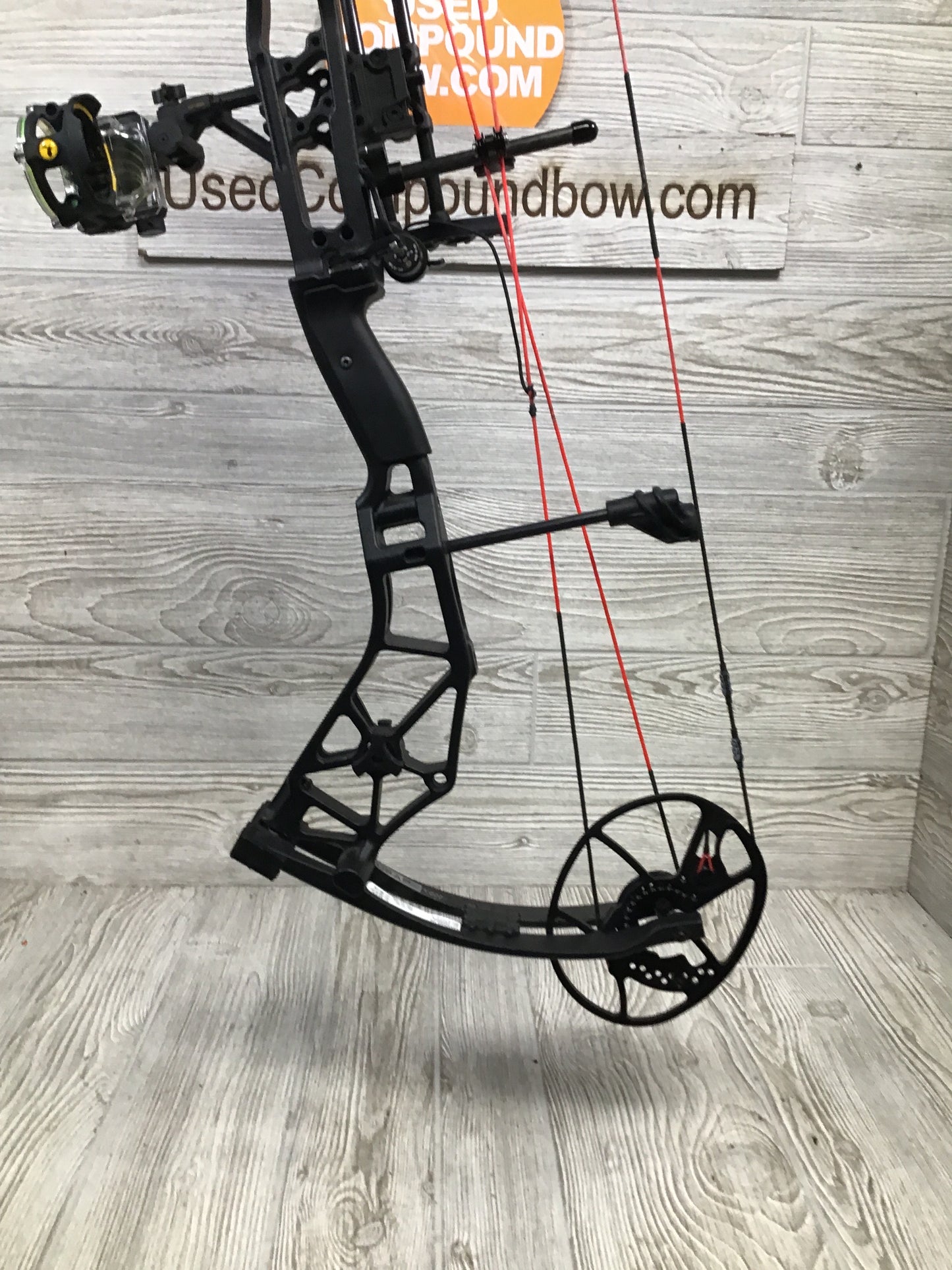 Used Bear Paradigm 55-70# Right Handed Black package