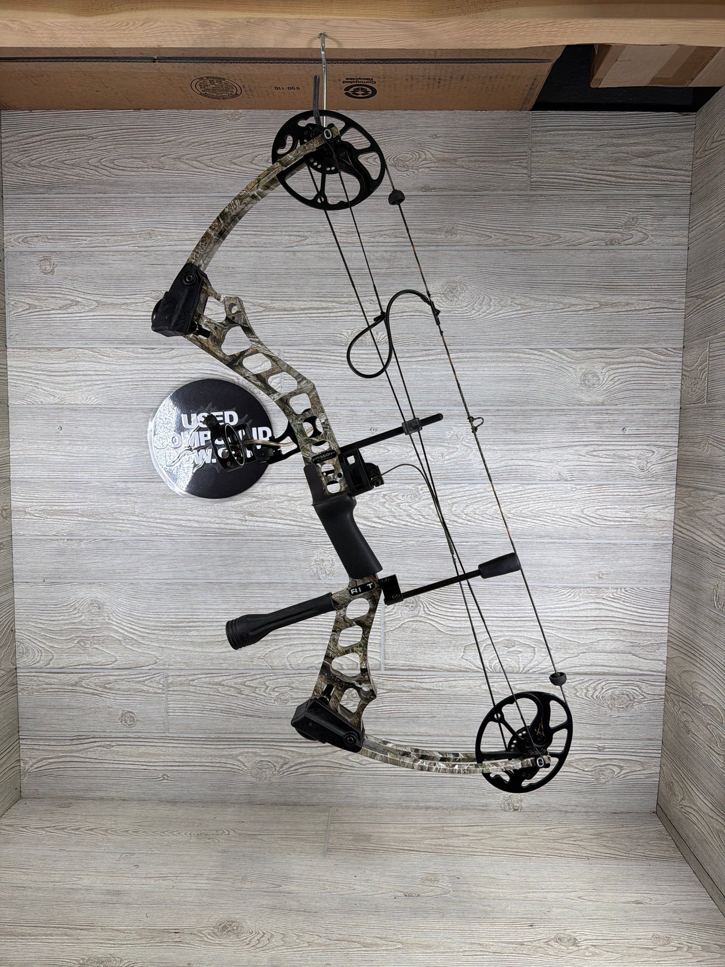 Mission Riot Right handed youth/adjustable package.