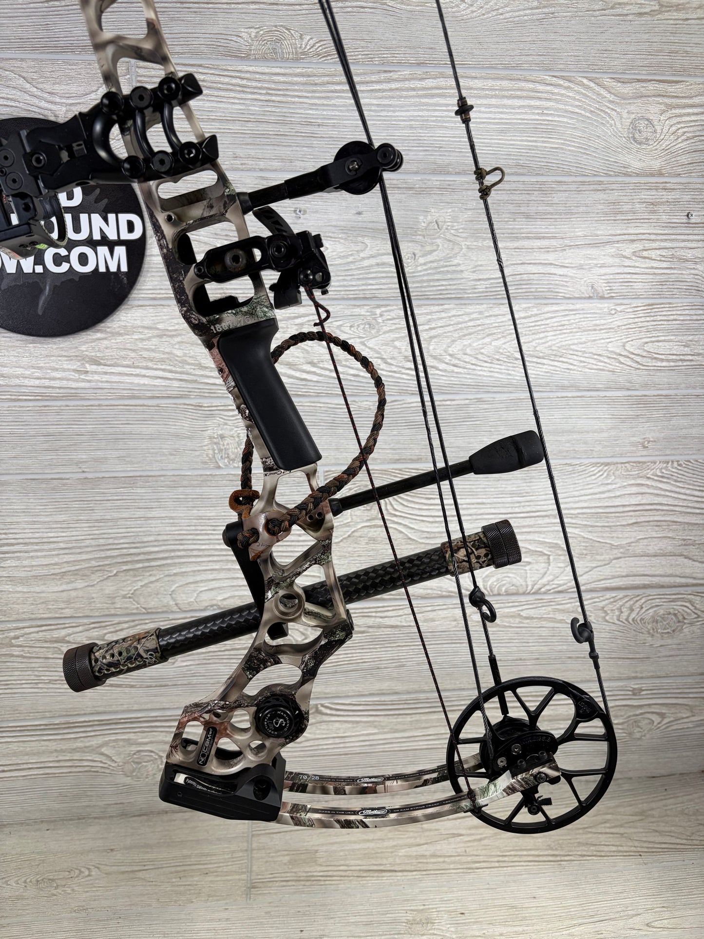 Used Mathews No Cam HTX 27"/70# Left Handed Package
